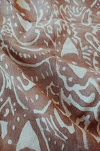 Load image into Gallery viewer, Natural Dye Block Printed Tussar Fabric