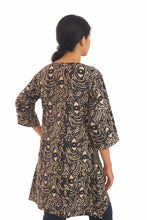 Load image into Gallery viewer, 'MAZE' Natural Dye Block-Printed Cotton Travel Tunic.
