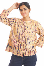 Load image into Gallery viewer, Creative Bee Handwoven Natural Dye 'DYORA' Shibori Women Top.