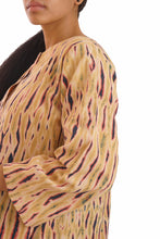 Load image into Gallery viewer, Creative Bee Handwoven Natural Dye 'DYORA' Shibori Women Top.