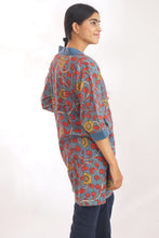Load image into Gallery viewer, Creative Bee Hand-woven 'ELARA' Natural Dye Hand Painted Cotton Jacket.