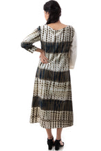 Load image into Gallery viewer, Natural Dyed &#39;GANGA JAMUNA&#39; Shibori Sleeved Dress