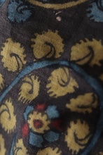 Load image into Gallery viewer, Natural Dye Hand-Painted Kalamkari Cotton Stole