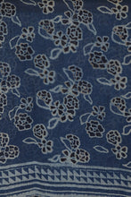 Load image into Gallery viewer, Natural Dye Block Print Linen Stole