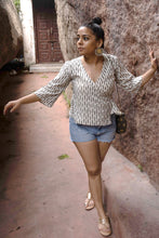 Load image into Gallery viewer, Handwoven &#39;ASHWEM&#39; Safe Dye Ikat Cotton Wrap Top