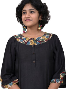 Kalamkari Patch Sleeved Tunic